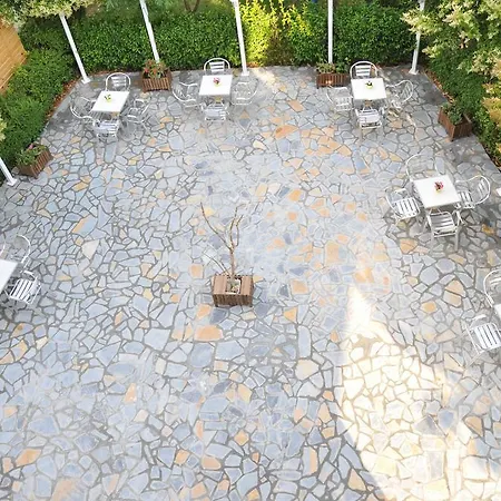Garden * Gjirokaster